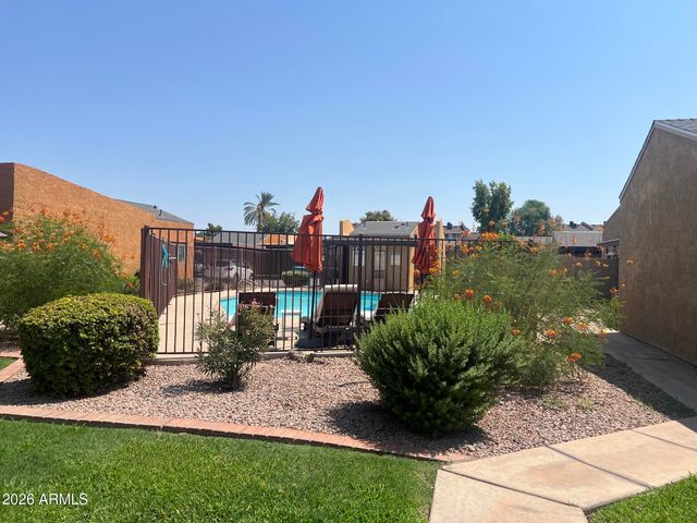 905 S Hacienda Drive, Tempe, AZ 85281