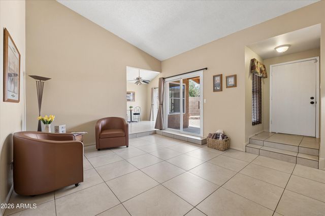 905 S Hacienda Drive, Tempe, AZ 85281