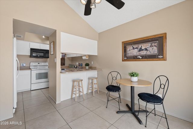 905 S Hacienda Drive, Tempe, AZ 85281