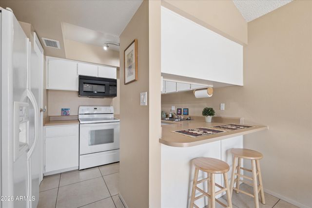 905 S Hacienda Drive, Tempe, AZ 85281