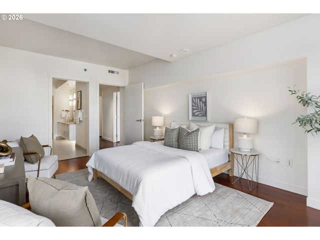 1310 Nw NAITO Pkwy 805, Portland, OR 97209