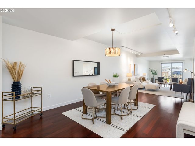 1310 Nw NAITO Pkwy 805, Portland, OR 97209