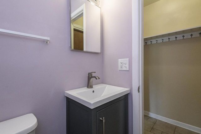 S56W29680 Roanoke DRIVE, Waukesha, WI 53189