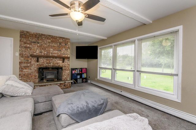 S56W29680 Roanoke DRIVE, Waukesha, WI 53189