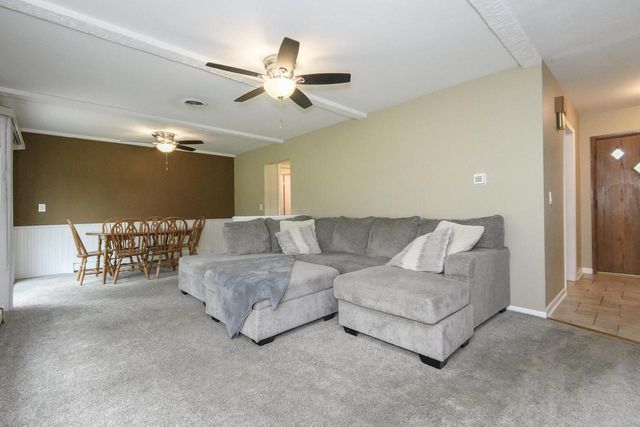 S56W29680 Roanoke DRIVE, Waukesha, WI 53189