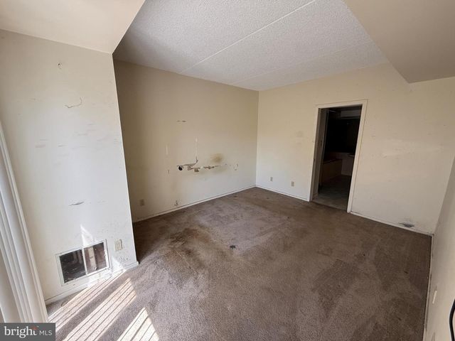 660 GENEVA DR #14, Mechanicsburg, PA 17055