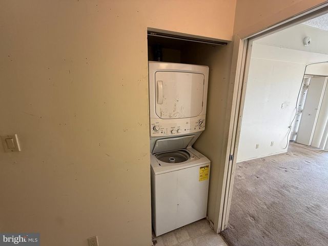 660 GENEVA DR #14, Mechanicsburg, PA 17055