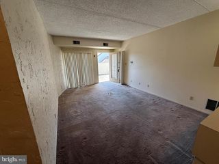 660 GENEVA DR #14, Mechanicsburg, PA 17055