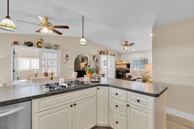 206 Dove Lake Drive, Key Largo, FL 33070