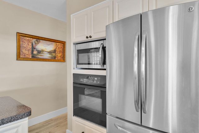 206 Dove Lake Drive, Key Largo, FL 33070