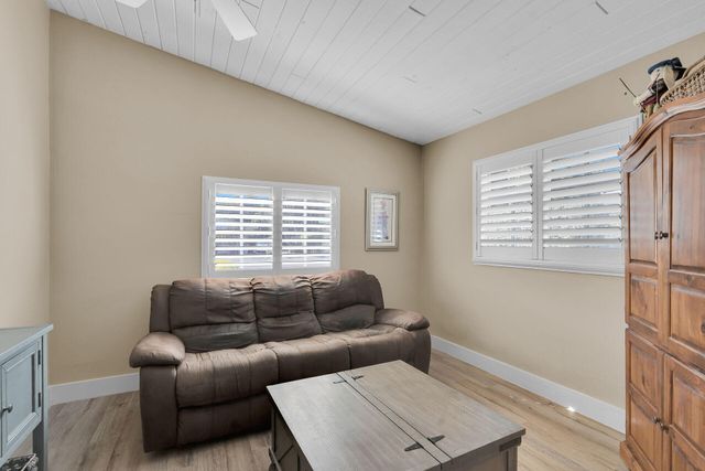 206 Dove Lake Drive, Key Largo, FL 33070