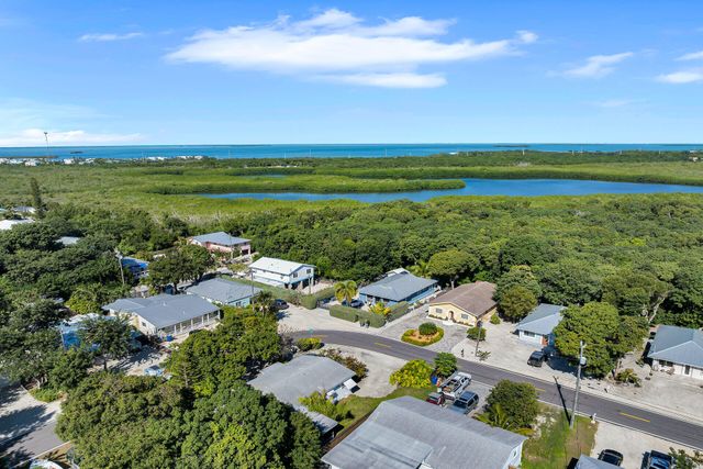 206 Dove Lake Drive, Key Largo, FL 33070