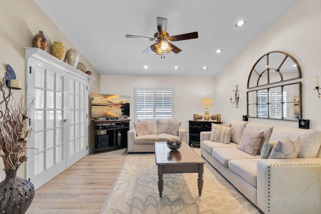 206 Dove Lake Drive, Key Largo, FL 33070