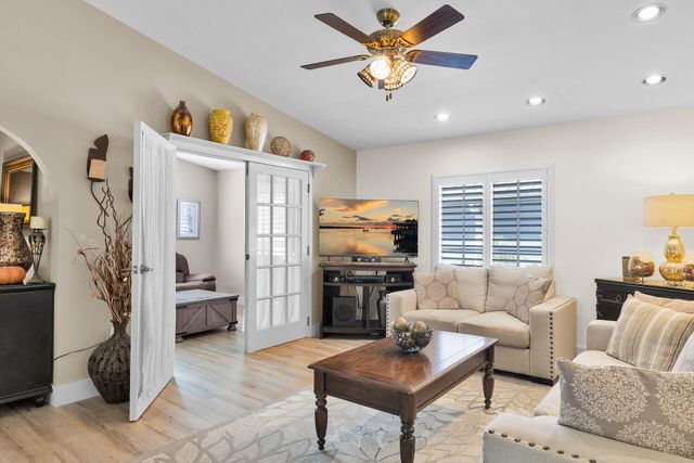 206 Dove Lake Drive, Key Largo, FL 33070