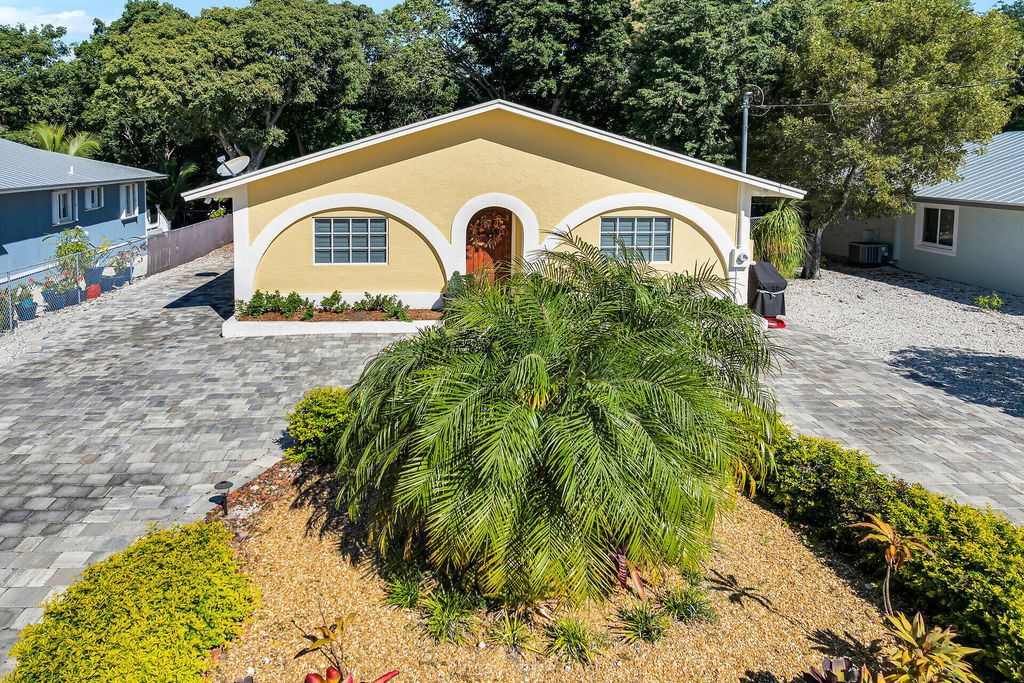 206 Dove Lake Drive, Key Largo, FL 33070