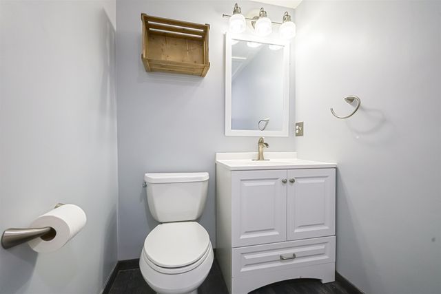 22 Vanden Road, Merrimack, NH 03054