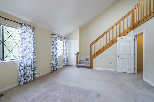 22 Vanden Road, Merrimack, NH 03054