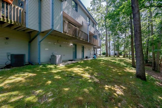 22 Vanden Road, Merrimack, NH 03054