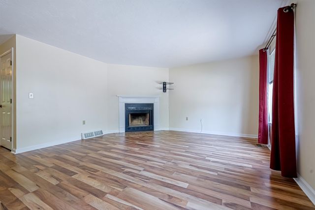 22 Vanden Road, Merrimack, NH 03054
