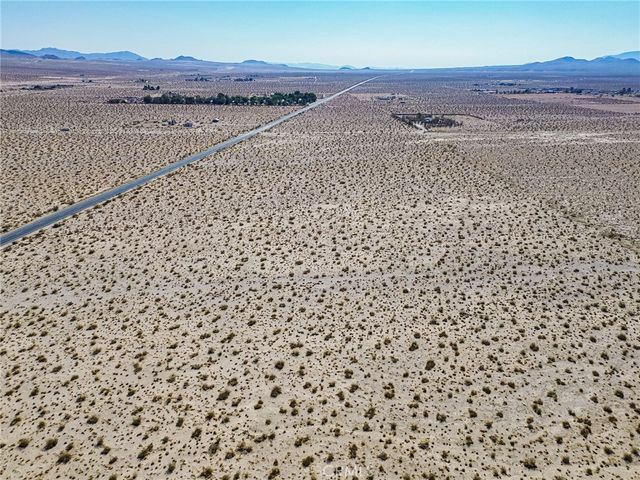 38000 Old Woman Springs Road, Lucerne Valley, CA 92356