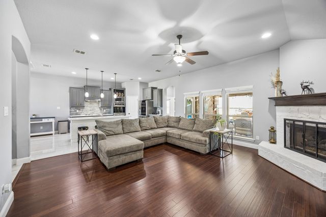 6517 Deer Horn Drive, Fort Worth, TX 76179