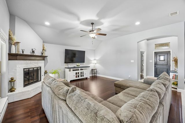 6517 Deer Horn Drive, Fort Worth, TX 76179