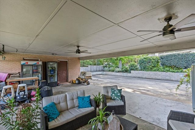 706 Wildwood Ave, Dothan, AL 36303