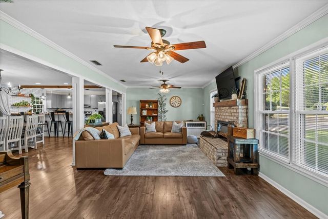 706 Wildwood Ave, Dothan, AL 36303