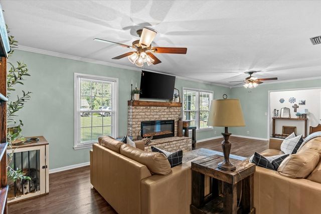 706 Wildwood Ave, Dothan, AL 36303