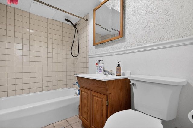 5818 N 72nd STREET, Milwaukee, WI 53218