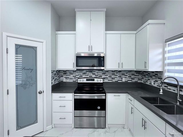 1905 Sunset Drive, Mission, TX 78572