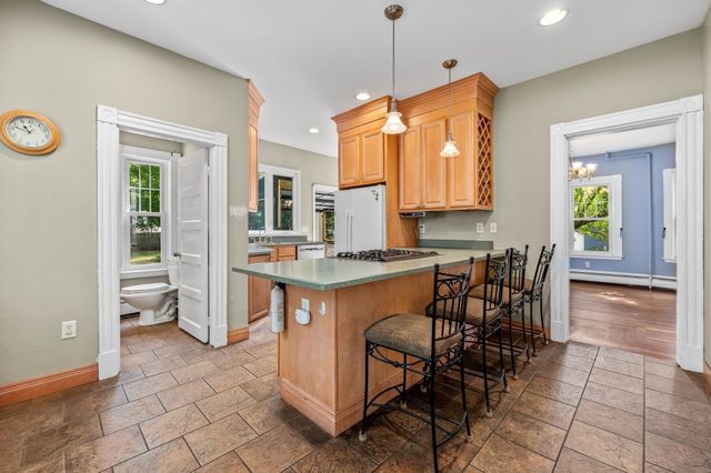80 Oakdale Avenue, Dedham, MA 02026