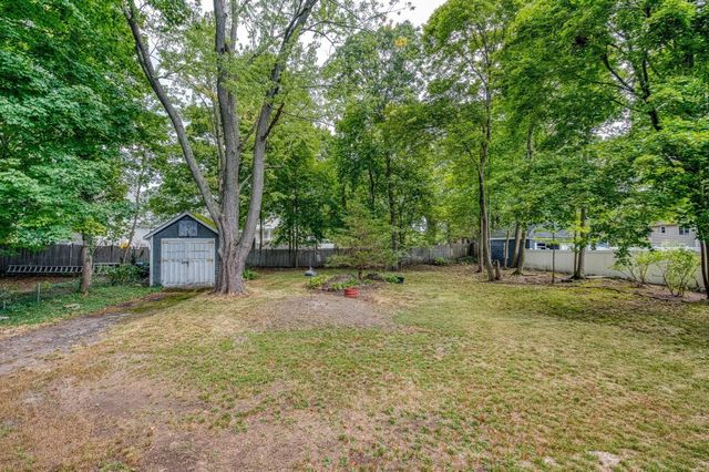 80 Oakdale Avenue, Dedham, MA 02026
