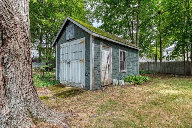 80 Oakdale Avenue, Dedham, MA 02026