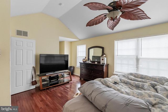 8711 OSLER AVE, Pennsauken, NJ 08109