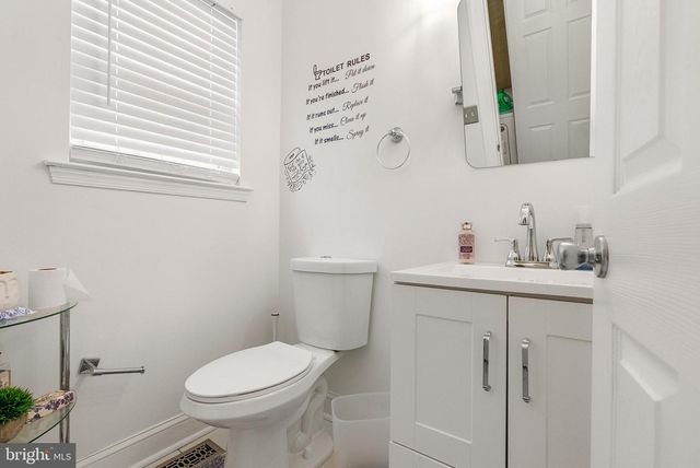 8711 OSLER AVE, Pennsauken, NJ 08109