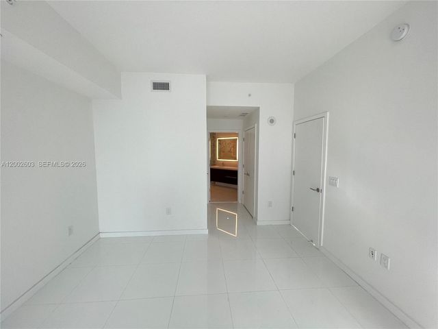 851 NE 1st Ave 3103, Miami, FL 33132