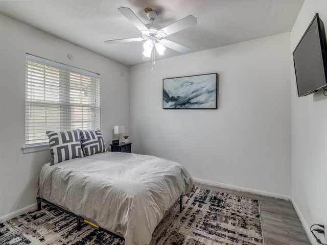 3645 Warick Drive, Dallas, TX 75229