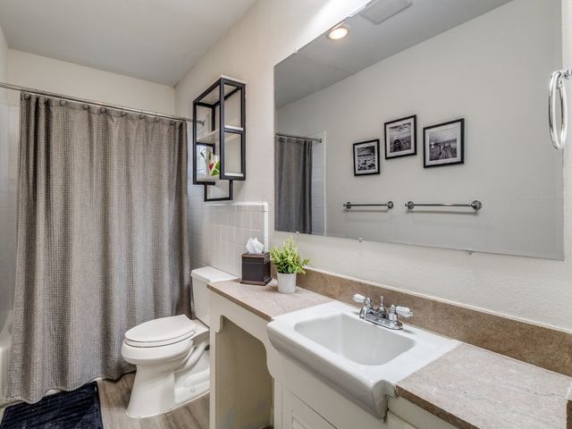 3645 Warick Drive, Dallas, TX 75229