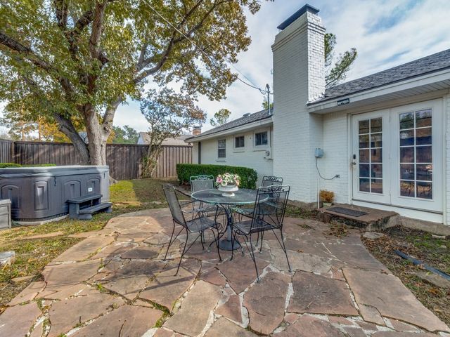 3645 Warick Drive, Dallas, TX 75229