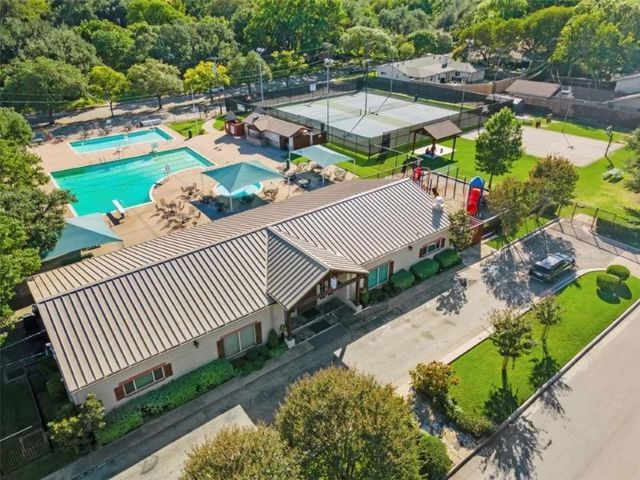 3645 Warick Drive, Dallas, TX 75229