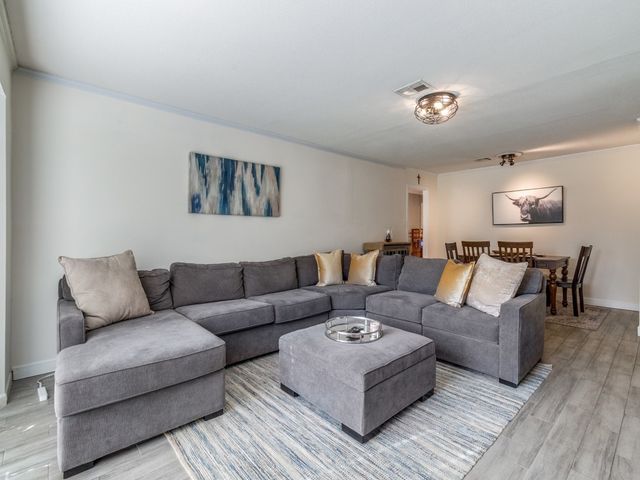 3645 Warick Drive, Dallas, TX 75229