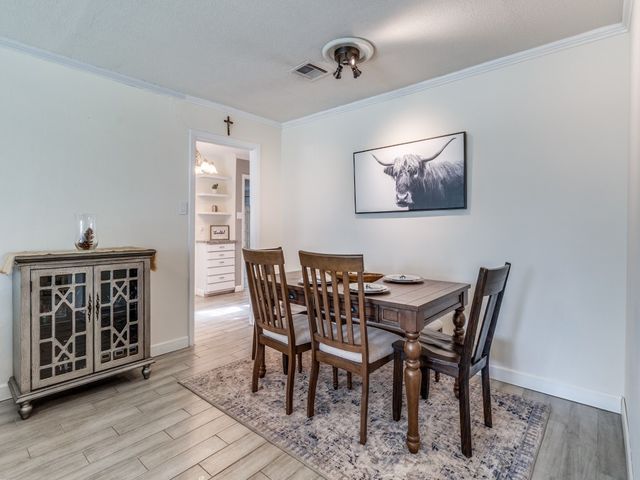 3645 Warick Drive, Dallas, TX 75229