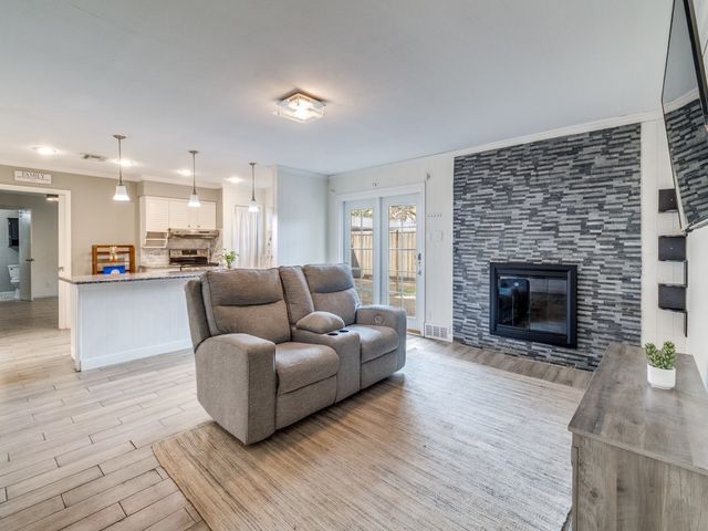 3645 Warick Drive, Dallas, TX 75229