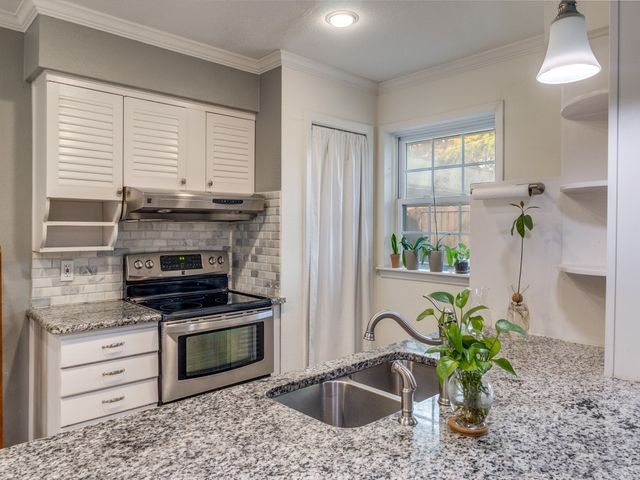 3645 Warick Drive, Dallas, TX 75229