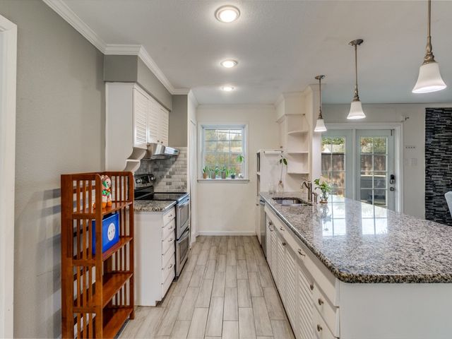 3645 Warick Drive, Dallas, TX 75229