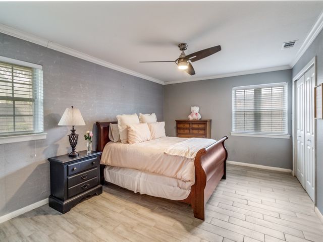 3645 Warick Drive, Dallas, TX 75229