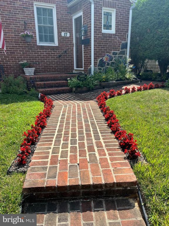 17 CEDARWOOD RD, Baltimore, MD 21228