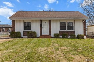7124 Marwinette Avenue, St Louis, MO 63116