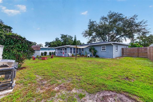 11048 116TH STREET, Seminole, FL 33778